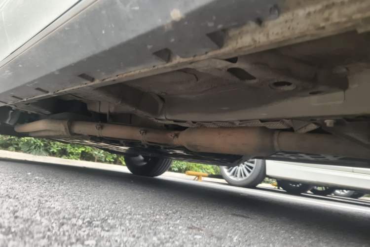 Used Roewe RX5 New Energy 2017 eRX5 50T Hybrid Connected Prestige Flagship Edition Chassis Front Right
