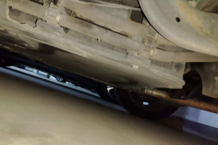 Used Roewe RX5 New Energy 2017 eRX5 50T Hybrid Connected Prestige Flagship Edition Chassis Rear Left