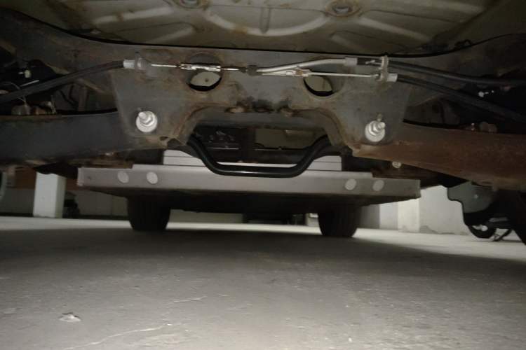 Used Roewe RX5 New Energy 2017 ERX5 EV400 Electric Internet Supreme Edition Chassis Rear