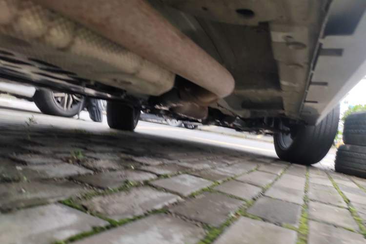 Used Roewe RX5 New Energy 2017 eRX5 50T Hybrid Connected Prestige Flagship Edition Chassis Rear Right