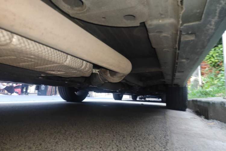 Used Roewe RX5 New Energy 2017 eRX5 50T Hybrid Connected Prestige Flagship Edition Chassis Rear Right