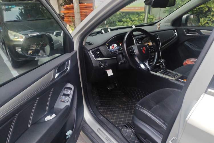 Used Roewe RX5 New Energy 2017 eRX5 50T Hybrid Connected Prestige Flagship Edition Driver Seat