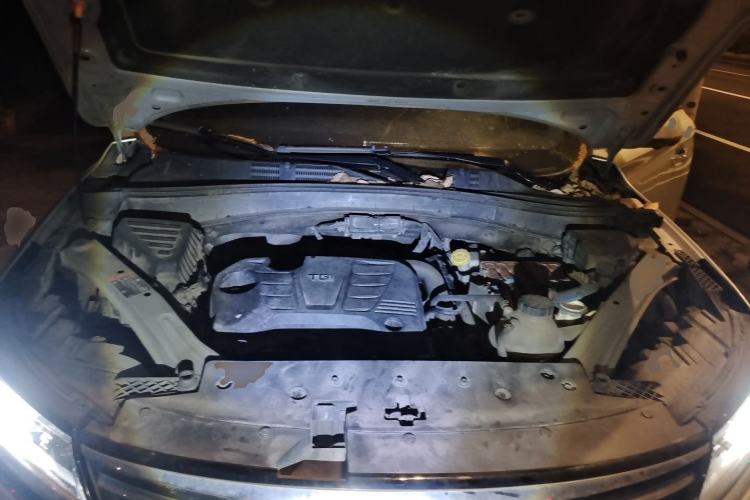 Used Roewe RX5 New Energy 2017 eRX5 50T Hybrid Connected Prestige Flagship Edition Engine Bay