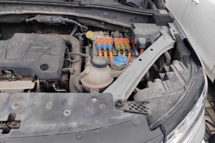 Used Roewe RX5 New Energy 2017 eRX5 50T Hybrid Connected Prestige Flagship Edition Engine Bay Left