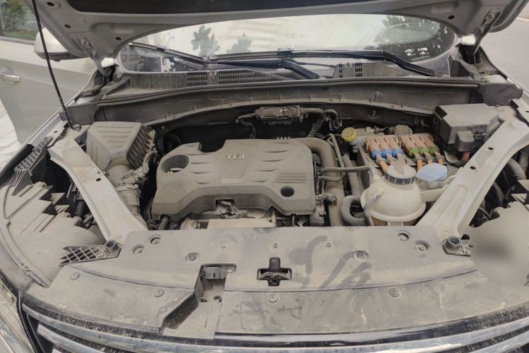 Used Roewe RX5 New Energy 2017 eRX5 50T Hybrid Connected Prestige Flagship Edition Engine Bay