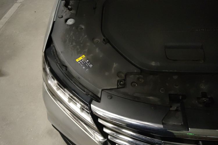 Used Roewe RX5 New Energy 2017 ERX5 EV400 Electric Internet Supreme Edition Engine Bay Right