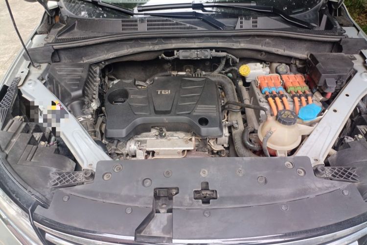 Used Roewe RX5 New Energy 2017 eRX5 50T Hybrid Connected Prestige Flagship Edition Engine Bay