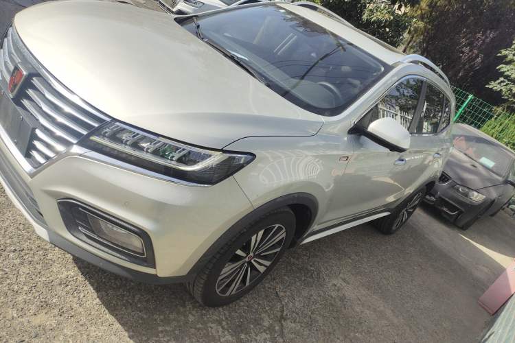 Used Roewe RX5 New Energy 2017 eRX5 50T Hybrid Connected Prestige Flagship Edition Exterior 2