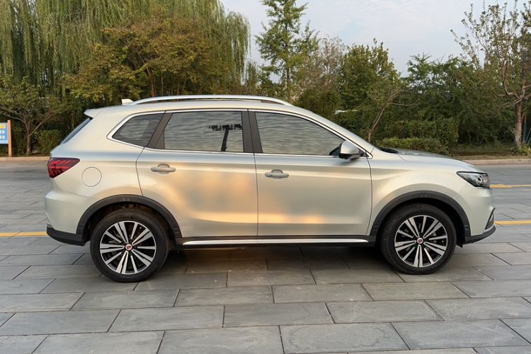 Used Roewe RX5 New Energy 2017 eRX5 50T Hybrid Connected Prestige Flagship Edition Exterior 7