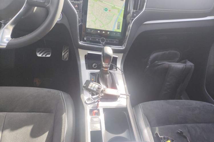 Used Roewe RX5 New Energy 2017 eRX5 50T Hybrid Connected Prestige Flagship Edition Gear Lever