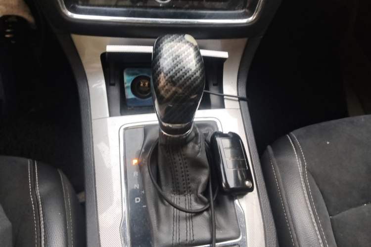 Used Roewe RX5 New Energy 2017 eRX5 50T Hybrid Connected Prestige Flagship Edition Gear Lever