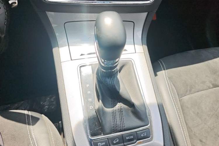 Used Roewe RX5 New Energy 2017 eRX5 50T Hybrid Connected Prestige Flagship Edition Gear Lever