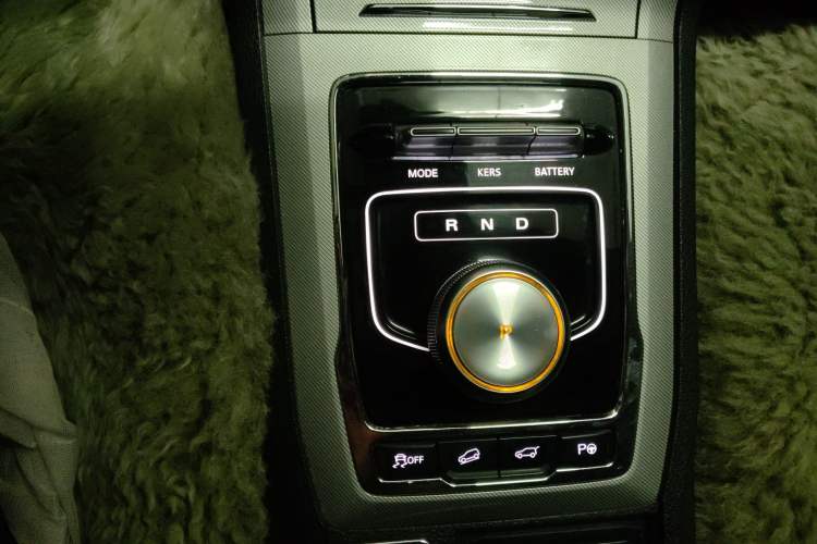 Used Roewe RX5 New Energy 2017 ERX5 EV400 Electric Internet Supreme Edition Gear Lever