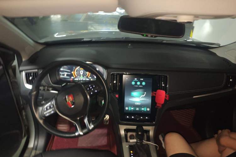 Used Roewe RX5 New Energy 2017 eRX5 50T Hybrid Connected Prestige Flagship Edition Headliner