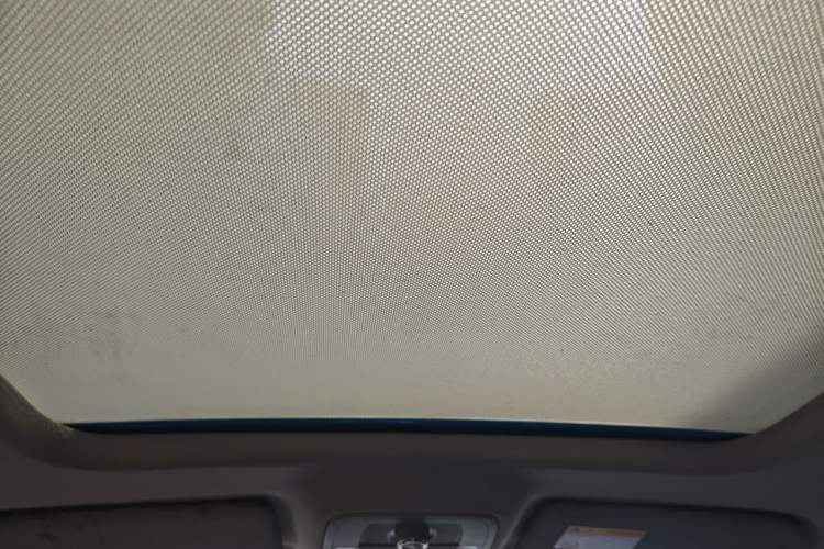 Used Roewe RX5 New Energy 2017 eRX5 50T Hybrid Connected Prestige Flagship Edition Headliner