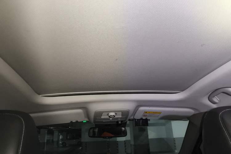 Used Roewe RX5 New Energy 2017 eRX5 50T Hybrid Connected Prestige Flagship Edition Headliner
