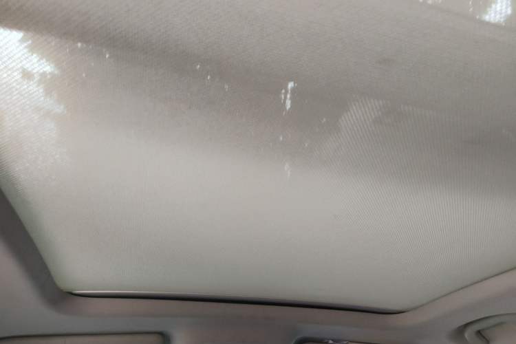 Used Roewe RX5 New Energy 2017 ERX5 EV400 Electric Internet Supreme Edition Headliner