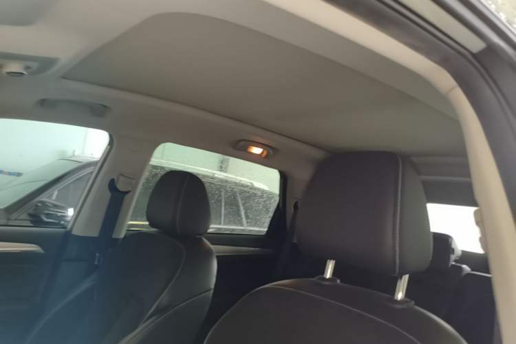 Used Roewe RX5 New Energy 2017 eRX5 50T Hybrid Connected Prestige Flagship Edition Headliner