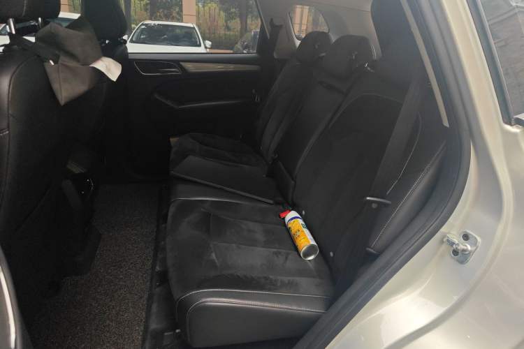 Used Roewe RX5 New Energy 2017 eRX5 50T Hybrid Connected Prestige Flagship Edition Interior 4