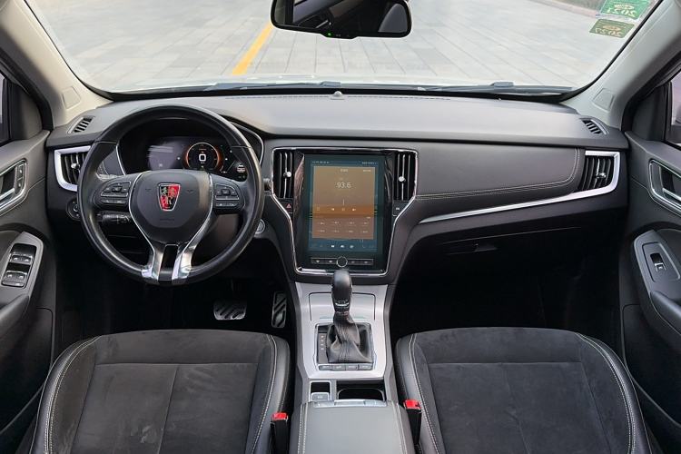 Used Roewe RX5 New Energy 2017 eRX5 50T Hybrid Connected Prestige Flagship Edition Interior 7