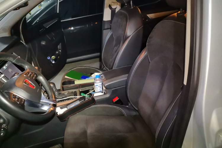 Used Roewe RX5 New Energy 2017 eRX5 50T Hybrid Connected Prestige Flagship Edition Left Front Seat