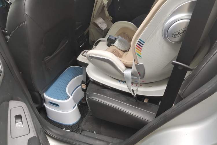 Used Roewe RX5 New Energy 2017 eRX5 50T Hybrid Connected Prestige Flagship Edition Left Rear Seat