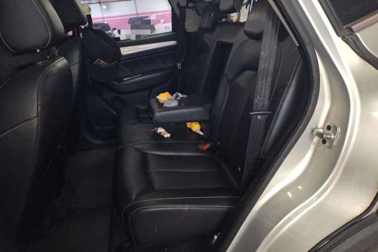 Used Roewe RX5 New Energy 2017 eRX5 50T Hybrid Connected Prestige Flagship Edition Left Rear Seat