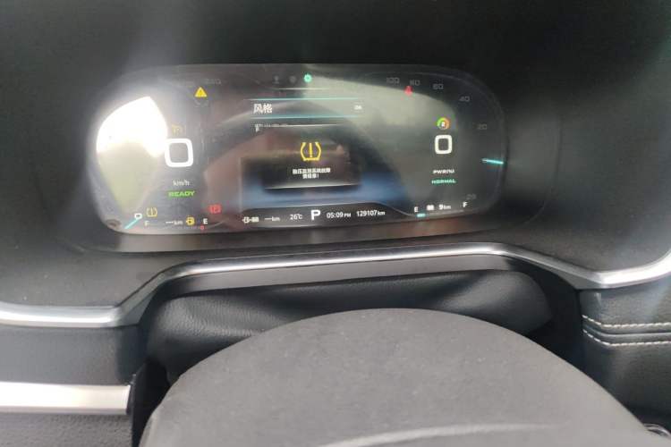Used Roewe RX5 New Energy 2017 eRX5 50T Hybrid Connected Prestige Flagship Edition Odometer Close Up