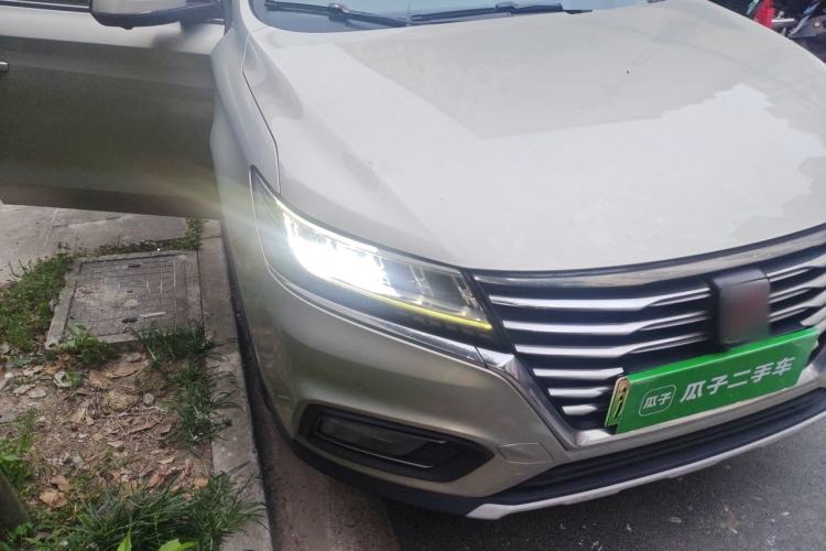 Used Roewe RX5 New Energy 2017 eRX5 50T Hybrid Connected Prestige Flagship Edition Right Front Headlight