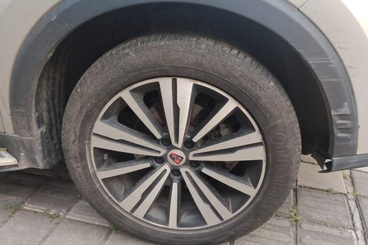 Used Roewe RX5 New Energy 2017 eRX5 50T Hybrid Connected Prestige Flagship Edition Right Front Wheel Hub