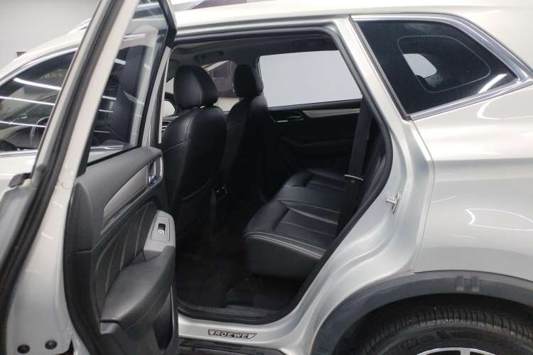 Used Roewe RX5 New Energy 2017 eRX5 50T Hybrid Connected Prestige Flagship Edition Right Rear Seat