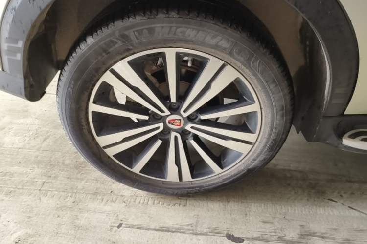 Used Roewe RX5 New Energy 2017 eRX5 50T Hybrid Connected Prestige Flagship Edition Right Rear Wheel Hub