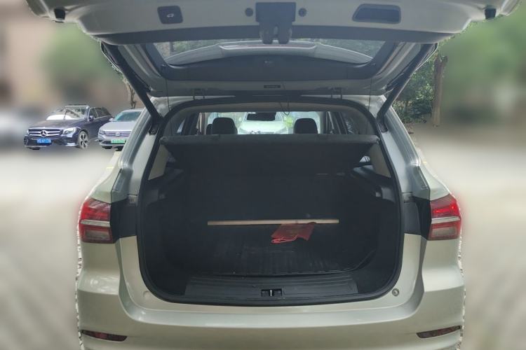 Used Roewe RX5 New Energy 2017 eRX5 50T Hybrid Connected Prestige Flagship Edition Trunk