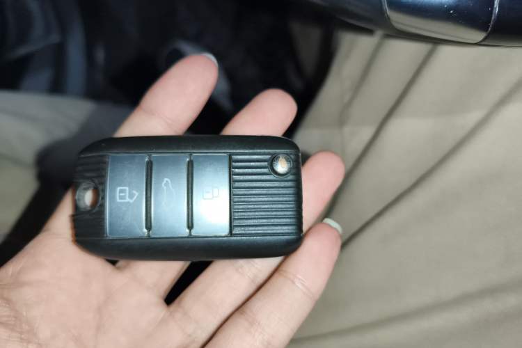 Used Roewe RX5 New Energy 2017 eRX5 50T Hybrid Connected Prestige Flagship Edition Vehicle Key