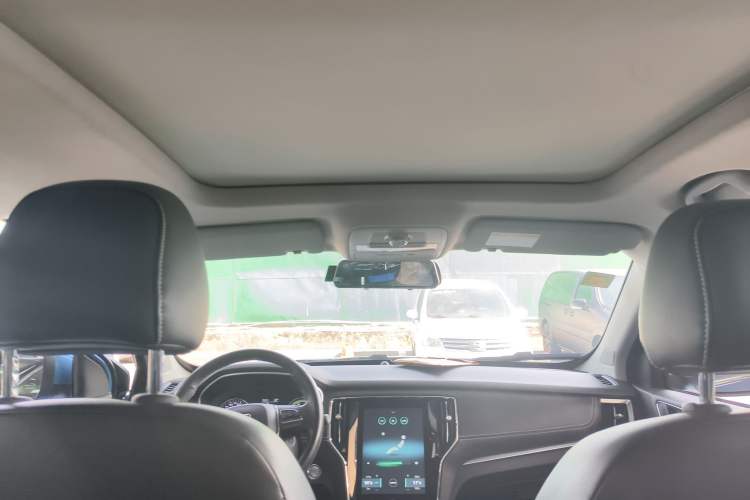 Used Roewe RX5 New Energy 2018 eRX5 50T Hybrid Luxury Edition Headliner