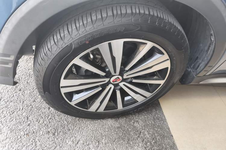 Used Roewe RX5 New Energy 2018 eRX5 50T Hybrid Luxury Edition Left Front Wheel Hub