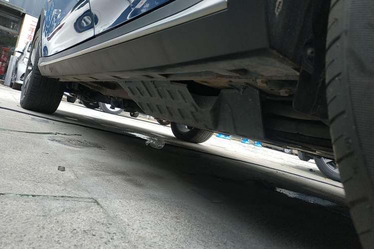 Used Roewe RX5 New Energy 2018 eRX5 50T Hybrid Luxury Edition Left Side Sill