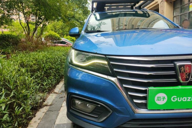 Used Roewe RX5 New Energy 2018 eRX5 50T Hybrid Luxury Edition Right Front Headlight