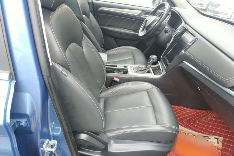 Used Roewe RX5 New Energy 2018 eRX5 50T Hybrid Luxury Edition Right Front Seat