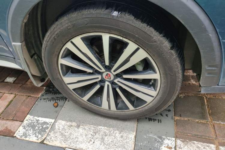 Used Roewe RX5 New Energy 2018 eRX5 50T Hybrid Luxury Edition Right Front Wheel Hub