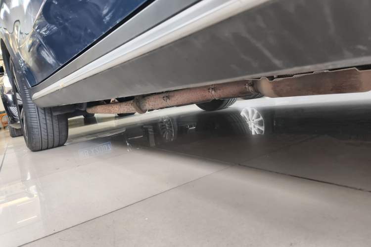 Used Roewe RX5 New Energy 2018 eRX5 50T Hybrid Luxury Edition Right Side Sill