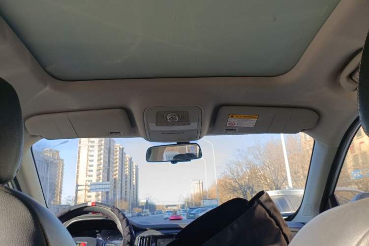 Used Roewe RX5 New Energy 2018 eRX5 50T Hybrid Luxury Edition Headliner