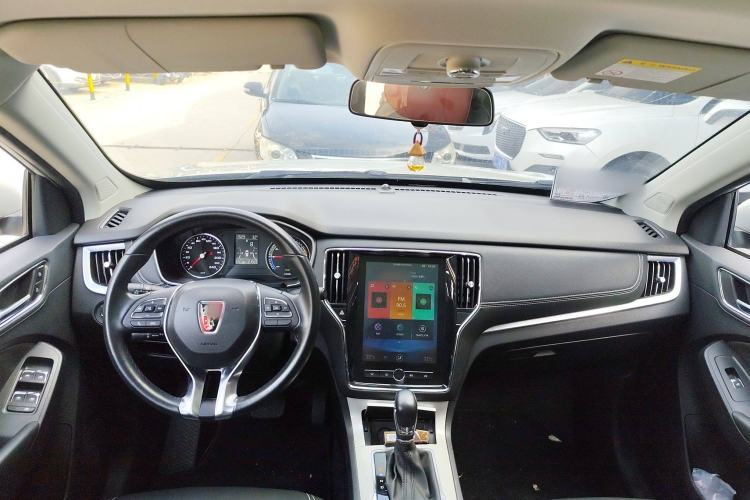 Used Roewe RX5 New Energy 2018 eRX5 50T Hybrid Luxury Edition Interior 2