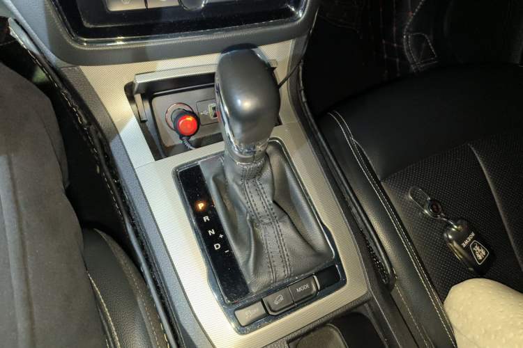 Used Roewe RX5 New Energy 2018 eRX5 50T Hybrid Luxury Edition Gear Lever