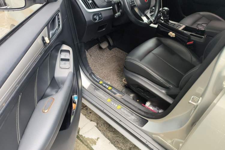 Used Roewe RX5 New Energy 2018 eRX5 50T Hybrid Luxury Edition Driver Seat