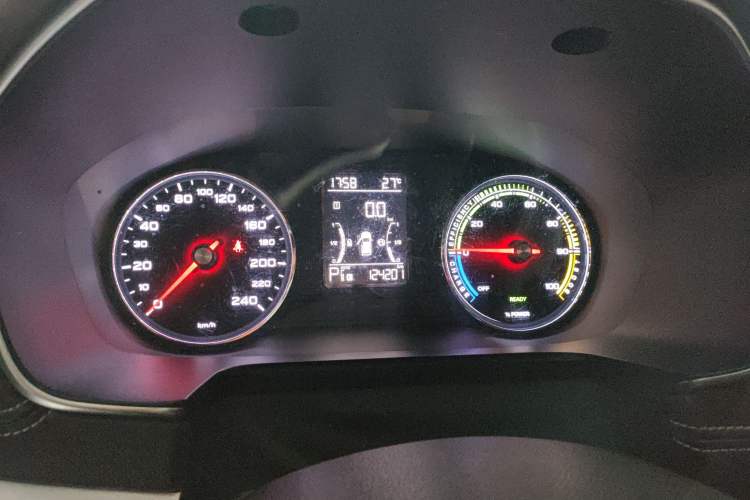Used Roewe RX5 New Energy 2018 eRX5 50T Hybrid Luxury Edition Instrument Cluster