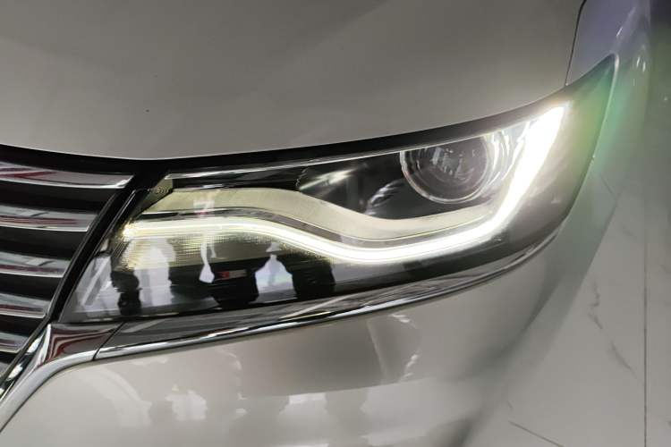 Used Roewe RX5 New Energy 2018 eRX5 50T Hybrid Luxury Edition Left Front Headlight