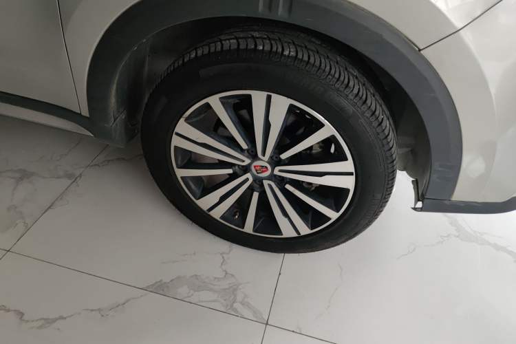 Used Roewe RX5 New Energy 2018 eRX5 50T Hybrid Luxury Edition Right Front Wheel Hub