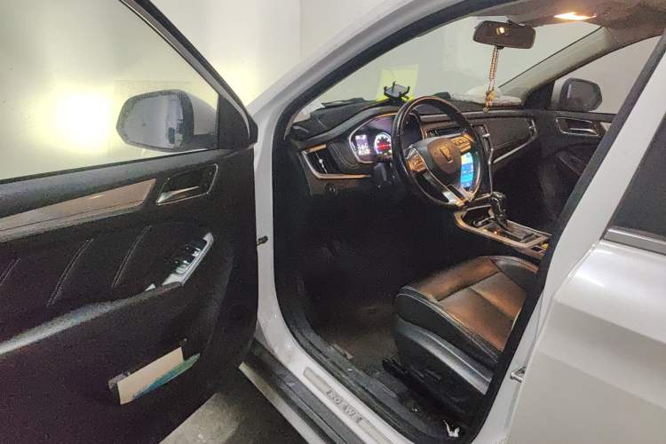 Used Roewe RX5 New Energy 2018 eRX5 50T Hybrid Luxury Edition Driver Seat