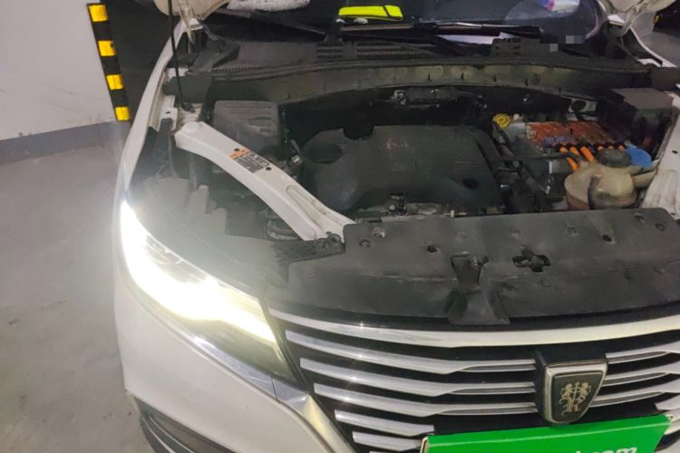Used Roewe RX5 New Energy 2018 eRX5 50T Hybrid Luxury Edition Engine Bay Right